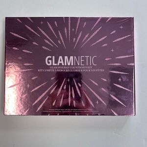 glamnetic glam holiday countdown kit